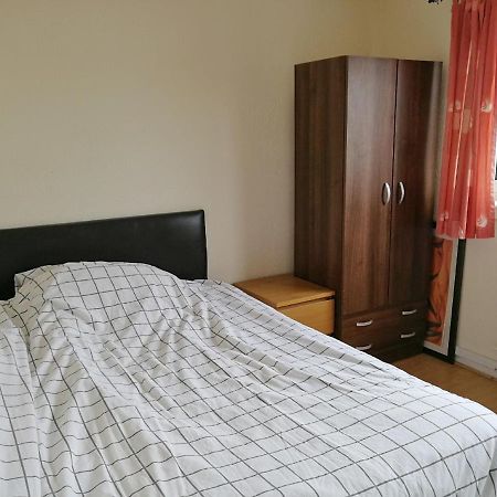 A Double Bedroom Near Glasgow City Centre Not In Great Condition Suitable For Short Stay 외부 사진