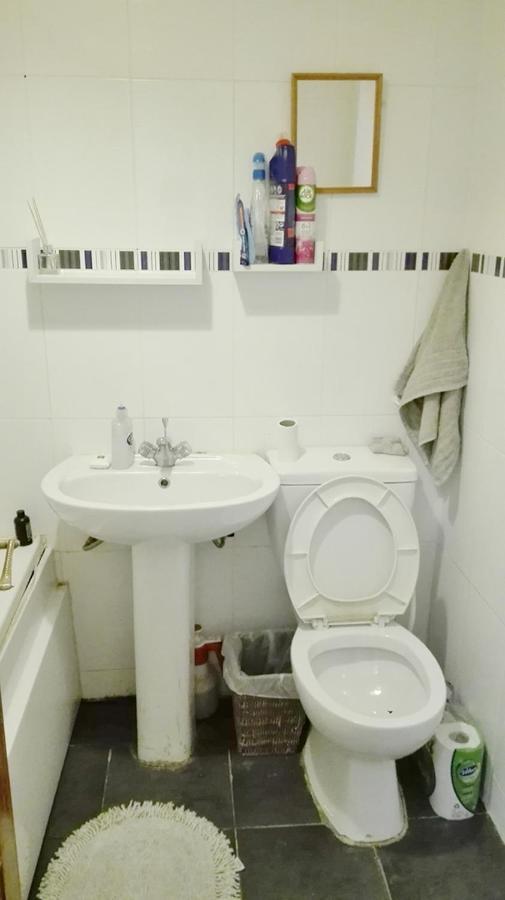A Double Bedroom Near Glasgow City Centre Not In Great Condition Suitable For Short Stay 외부 사진
